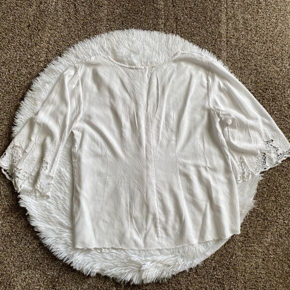 Soft Surroundings Top Button Down Dull White Womens Size Small - Picture 2 of 8